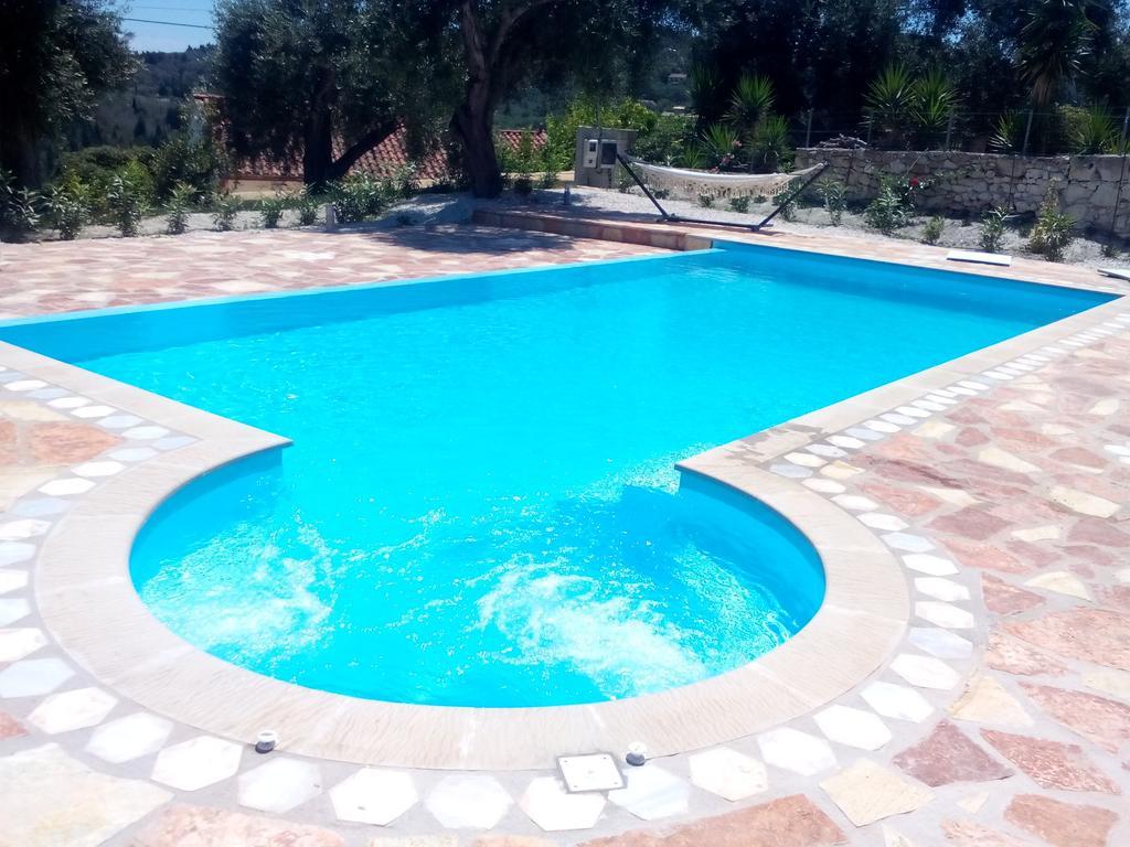 Villa Androniki Longos  Exterior photo